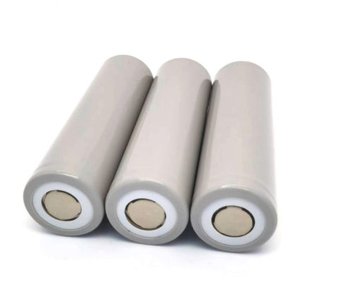 Qualität 18650 Wiederaufladbare Lithium-Ionen-Werkzeugbatterie Ultra-tragbare Regendichte Fabrik