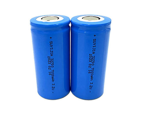 Kwaliteit 32700 LiFePO4-Batterijcel3.2v 6000mah Eigenschap van 32700 LiFePO4-Batterij fabriek