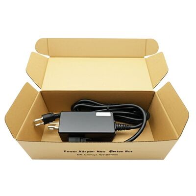 Kualitas Adaptor Daya Baru dengan Kotak Karton Kemasan 10A Output AC 125*41*34mm Pembeli B2B pabrik
