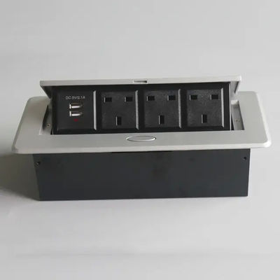 12W ABS+PC Power Adapter 100-240V With 3 US Powe In Carton Box